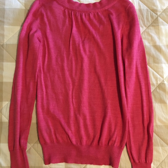 The Limited Lightweight Merino Wool blend Pink V-neck Sweater size S - Picture 5 of 5